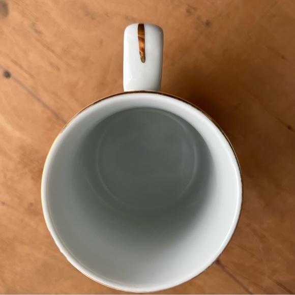 Norman Rockwell "Looking Out To Sea” Mug - Picture 2 of 4